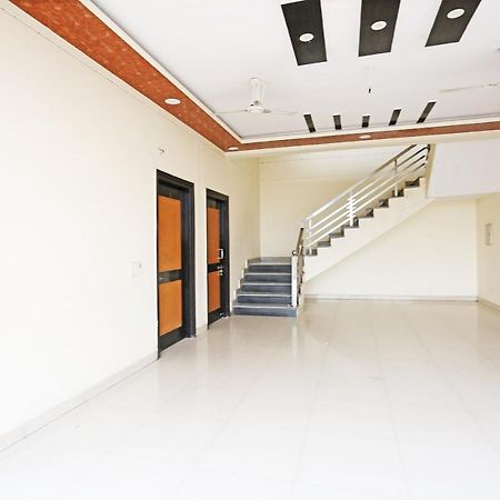 Oyo 40446 Yas Residency Ξενοδοχείο Alīgarh Εξωτερικό φωτογραφία