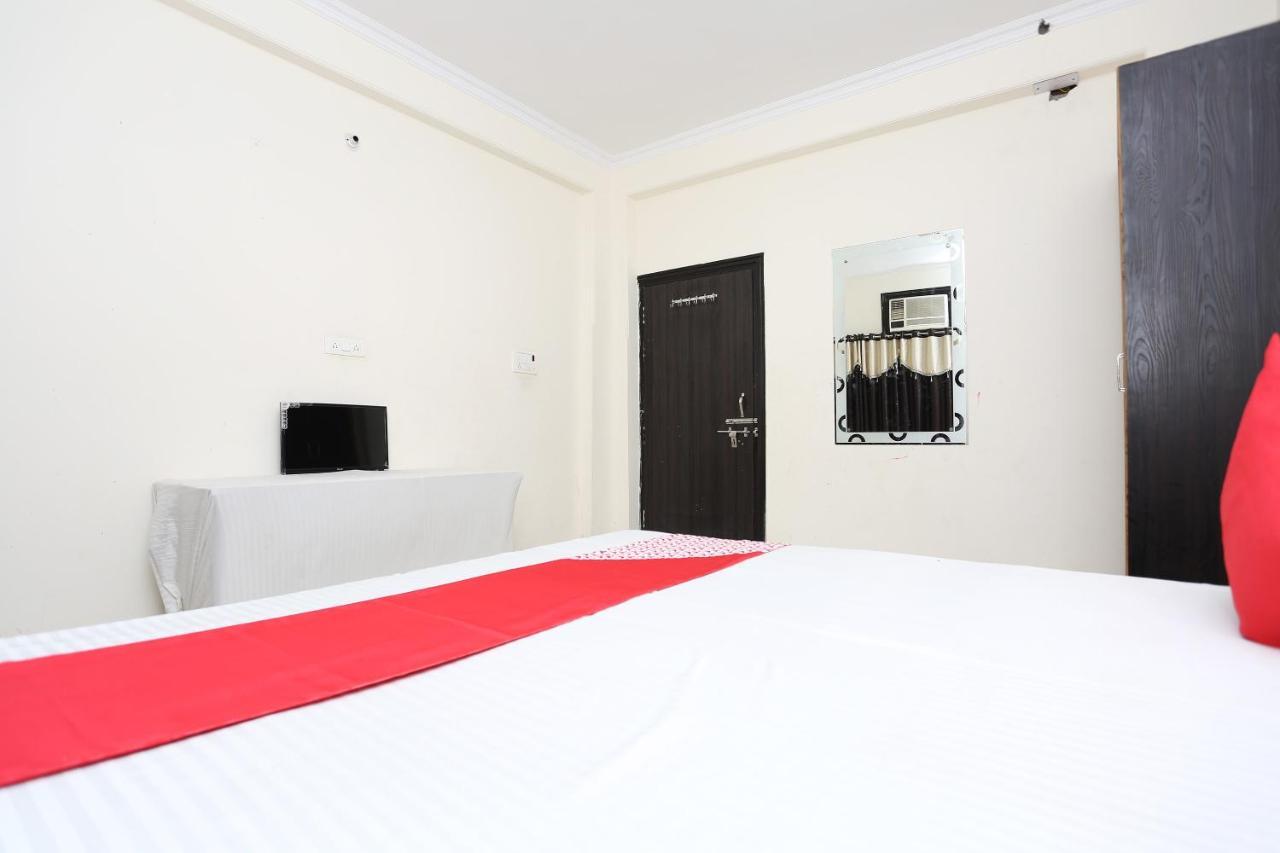 Oyo 40446 Yas Residency Ξενοδοχείο Alīgarh Εξωτερικό φωτογραφία