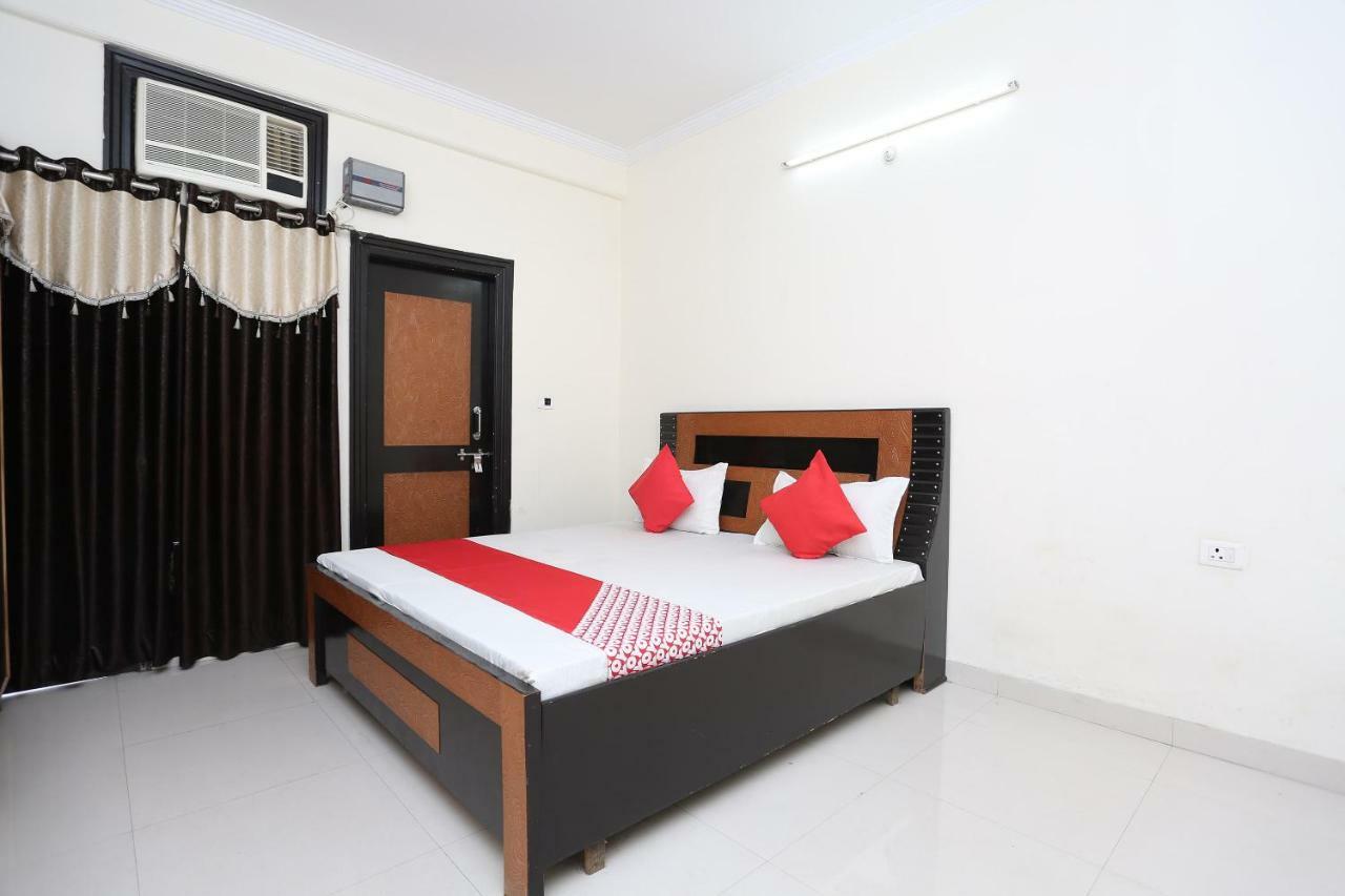 Oyo 40446 Yas Residency Ξενοδοχείο Alīgarh Εξωτερικό φωτογραφία