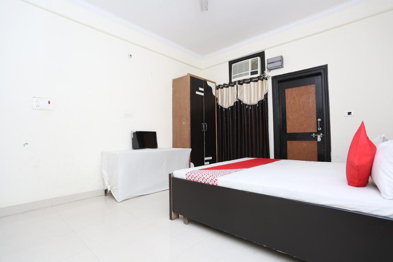 Oyo 40446 Yas Residency Ξενοδοχείο Alīgarh Εξωτερικό φωτογραφία