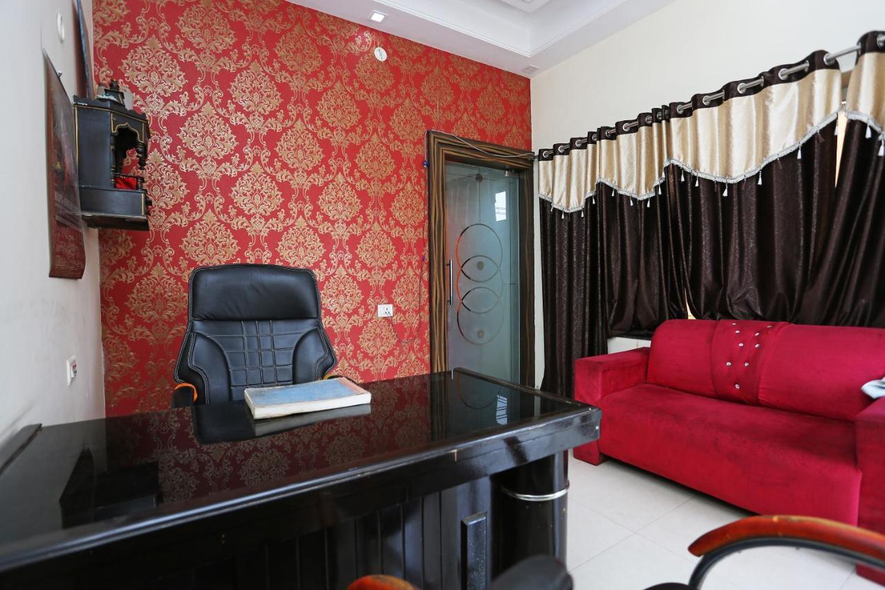 Oyo 40446 Yas Residency Ξενοδοχείο Alīgarh Εξωτερικό φωτογραφία