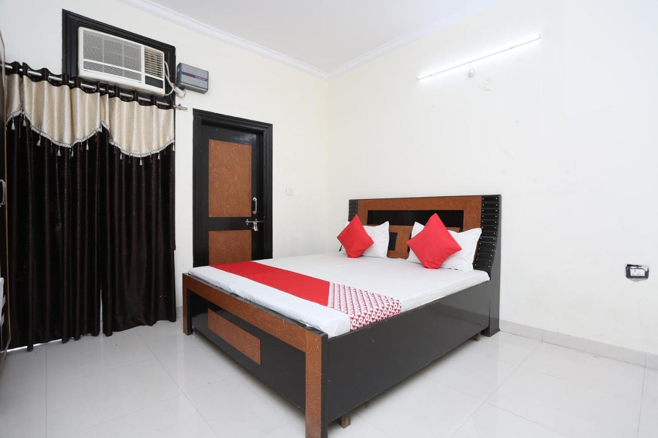 Oyo 40446 Yas Residency Ξενοδοχείο Alīgarh Εξωτερικό φωτογραφία