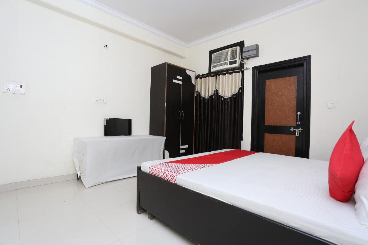 Oyo 40446 Yas Residency Ξενοδοχείο Alīgarh Εξωτερικό φωτογραφία